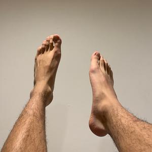 Mens Feet Worship