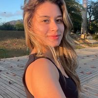 nicoleloures_