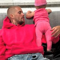 TikTok Account - https://p16-amd-va.tiktokcdn.com/tos-maliva-avt-0068/1d396e10eef62d7a7da7da38635514c9~tplv-tiktokx-cropcenter:200:200.jpeg