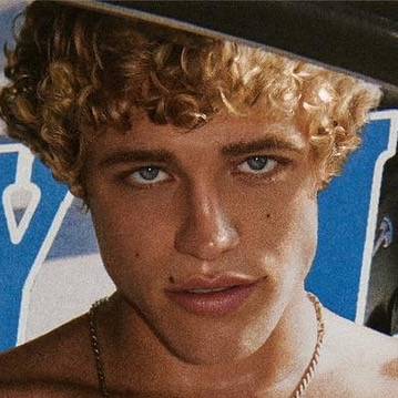 blondieboyyy
