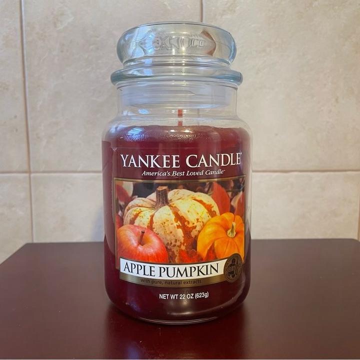 yankeecandlehistorian