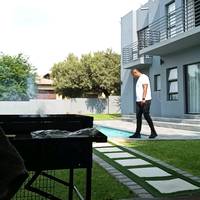 TikTok Account - https://p16-amd-va.tiktokcdn.com/tos-maliva-avt-0068/443158aa473404231614a6092c0ec551~tplv-tiktokx-cropcenter-q:200:200:q70.jpg