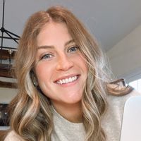 annaraderofficial