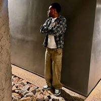 whoizzsixxio_