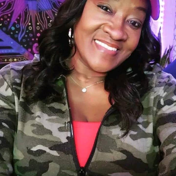 everybodys.auntie4