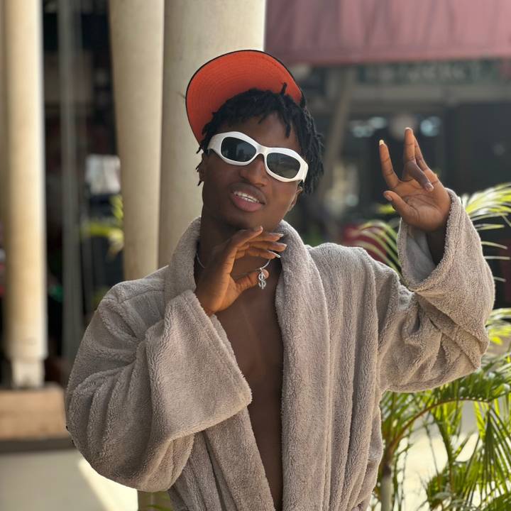 chrixsoft - Dike Ukwu ft Chrixsoft