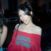 TikTok Account - https://p16-amd-va.tiktokcdn.com/tos-maliva-avt-0068/a63e68d4380bd58d990dca2fb214fb0a~tplv-tiktokx-cropcenter:200:200.jpeg