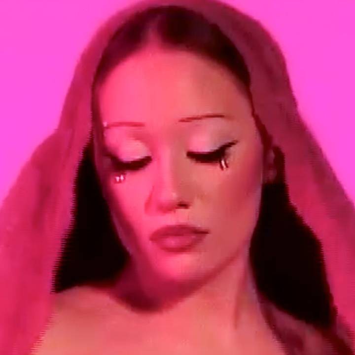 iyla - Strut