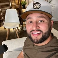 TikTok Account - https://p16-amd-va.tiktokcdn.com/tos-maliva-avt-0068/ba2a59b582db331ee7a93d2b43763d69~tplv-tiktokx-cropcenter:200:200.jpeg