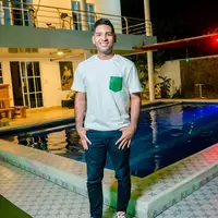 TikTok Account - https://p16-amd-va.tiktokcdn.com/tos-maliva-avt-0068/cd687cb791357e8591738e08d31174b6~tplv-tiktokx-cropcenter-q:200:200:q70.webp
