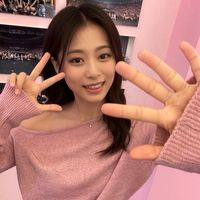 helps_nayeon100