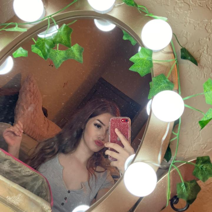 favdarkheadedbitch