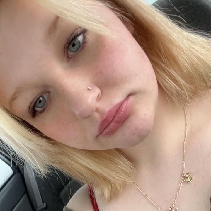 anika.holley1